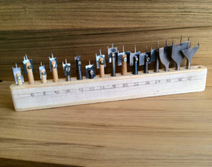 Bain de cadre à faire soi-même: instructions étape par étape pour l'agencement + conseils sur le choix des matériaux