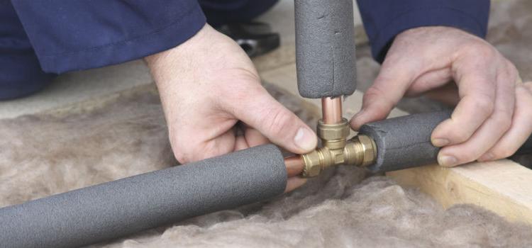 Isolation des conduites d'eau dans le sol : règles d'isolation thermique des branchements extérieurs