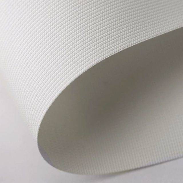 Installation d'un lustre sur un plafond tendu: les principales étapes de l'auto-installation