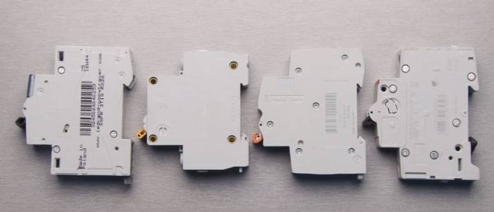 Choisir un disjoncteur : types et caractéristiques des machines électriques