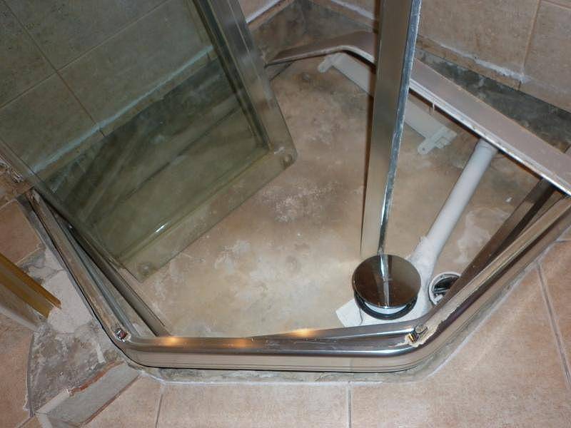 Assemblage et installation de cabines de douche vous-même: instructions