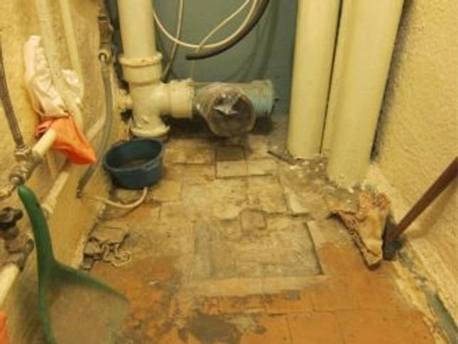 Comment remplacer une cuvette de toilettes: démonter l'ancienne et en installer une nouvelle de vos propres mains