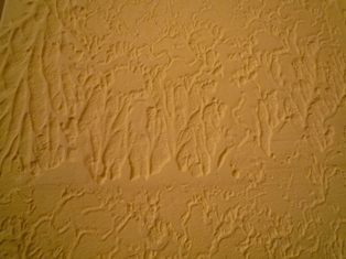 Un moyen facile d'effectuer rapidement des réparations dans un appartement aux murs inégaux