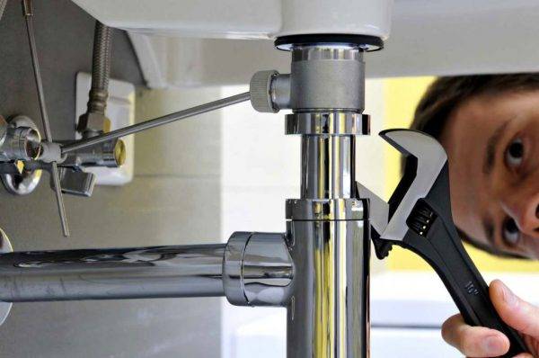 Installer un siphon sur une baignoire: comment assembler et installer correctement un siphon