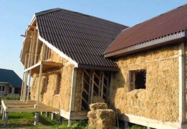 Astuces de pays à faire soi-même à partir de matériaux improvisés: idées créatives et astuces pour la fabrication