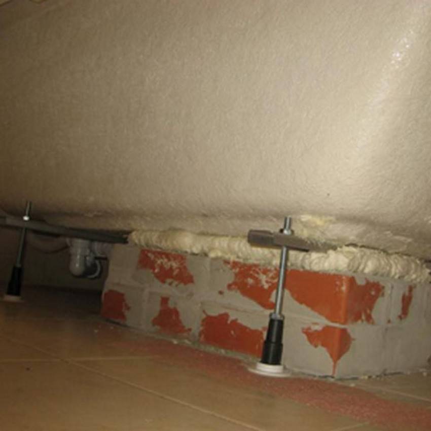 Comment installer une baignoire de vos propres mains - vidéo, photo