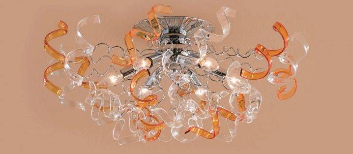 7 façons de fabriquer un lustre design à partir de choses toujours à portée de main