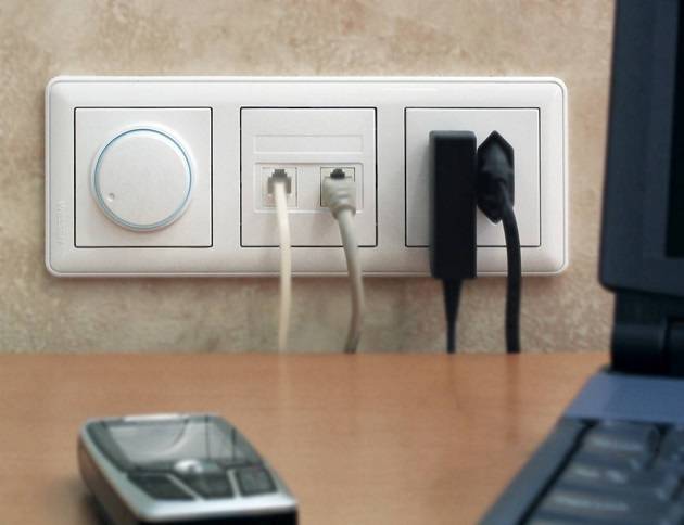 Installation de prises dans la salle de bain : normes de sécurité + notice d'installation