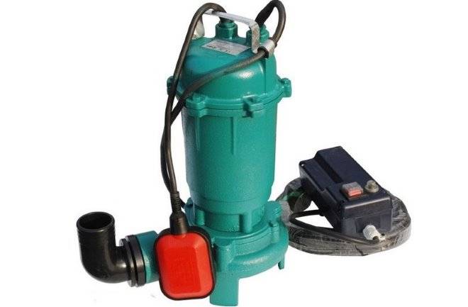 Choisir la meilleure pompe submersible pour pomper l'eau sale