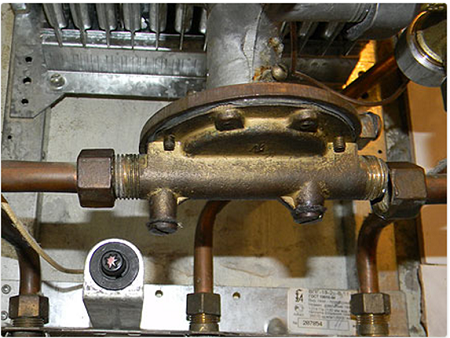 Pourquoi le geyser s'allume-t-il avec du coton : recherche de la cause et astuces pour réparer la panne