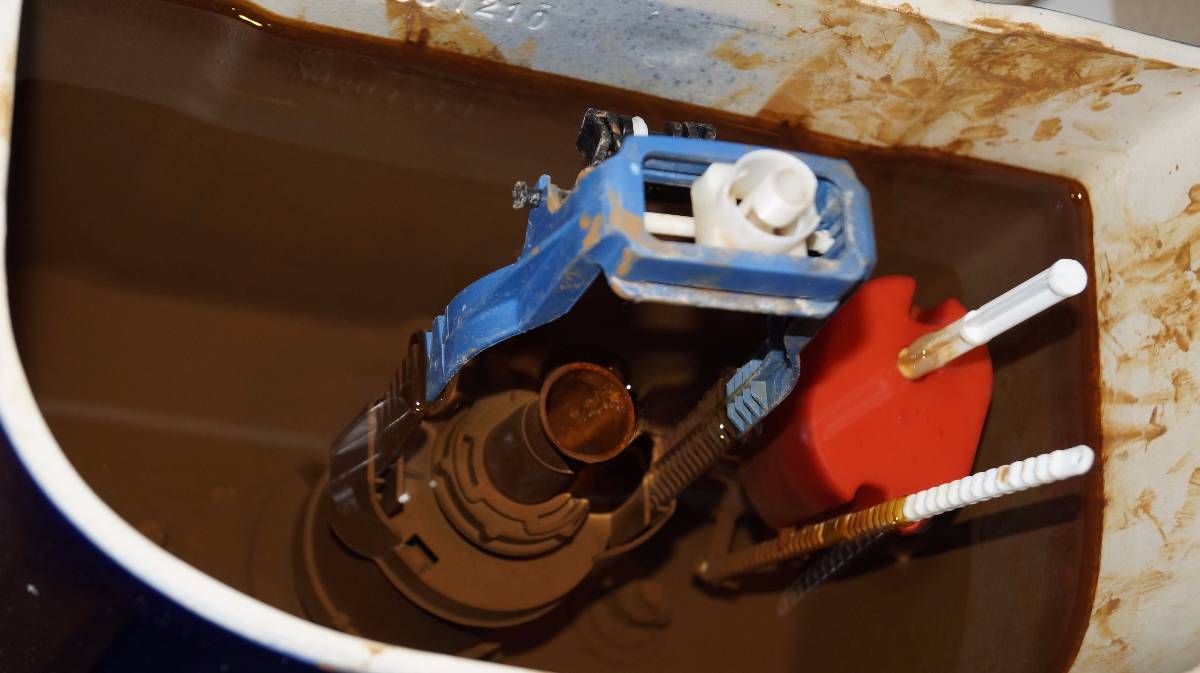 Comment régler vous-même le flotteur dans les toilettes: instructions détaillées