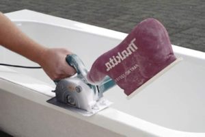 Insert acrylique (liner) dans la salle de bain: une description de la technologie d'installation