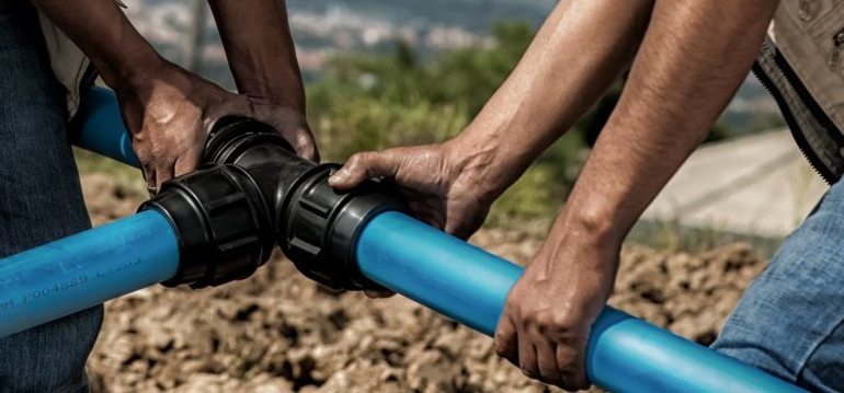 Installation à faire soi-même de tuyaux en PEHD : instructions de soudage + comment plier ou redresser ces tuyaux