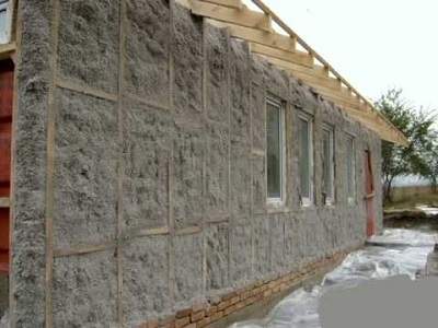 Est-il possible d'isoler une maison en bois de l'extérieur avec penoplex: exigences et nuances de conformité à la technologie