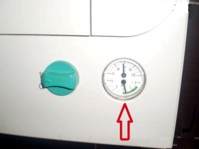 Comment démarrer une chaudière gaz double circuit après un arrêt d'urgence ?