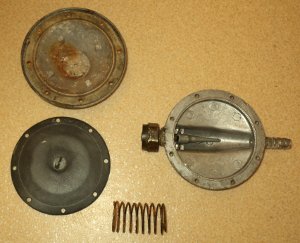 Pourquoi la boîte de vitesses de la bouteille de gaz bourdonne: que faire si le régulateur de pression de gaz est bruyant