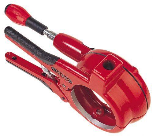 Coupe-tube pour tuyaux en plastique : choix du meilleur modèle + mode d'emploi