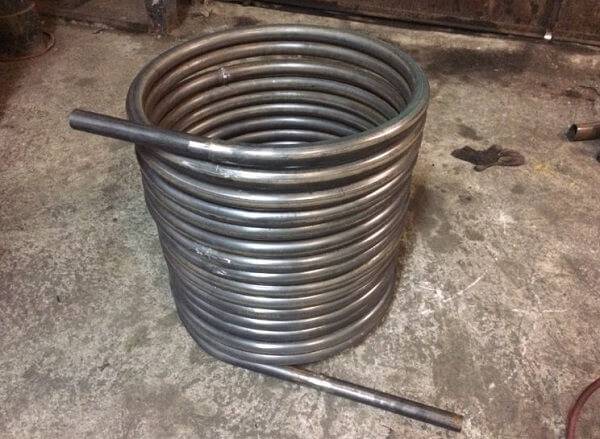 Le principe de fonctionnement d'une chaudière à chauffage indirect et un exemple de sa fabrication par ses propres mains