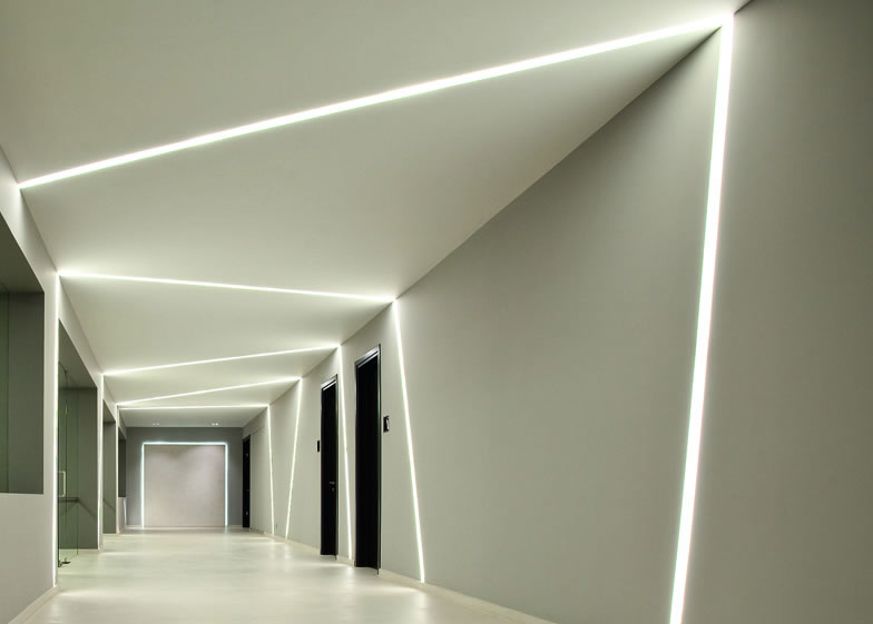 Lampes LED linéaires: caractéristiques, types + nuances de montage des lampes linéaires