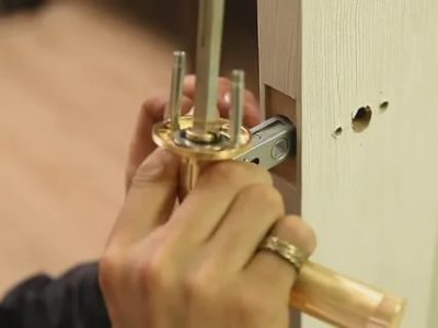 Comment installer une porte intérieure de vos propres mains?