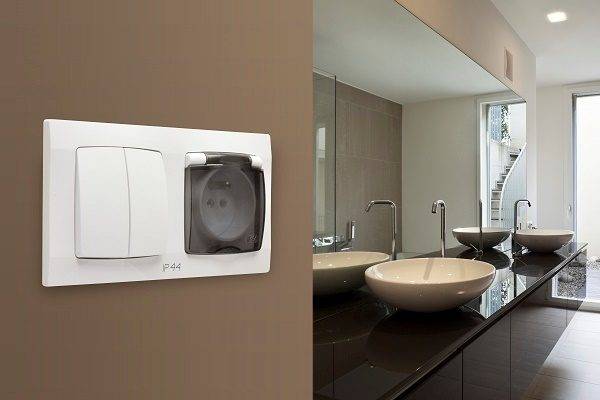 Exigences et caractéristiques de l'installation de prises et d'interrupteurs dans l'appartement