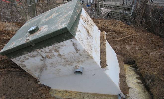 Fosse septique pour eaux souterraines élevées: méthodes de détermination du GWL et recommandations pour le choix d'une fosse septique