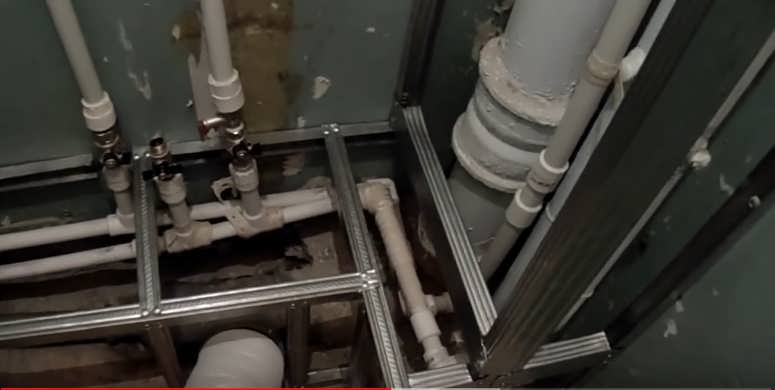 Comment cacher les tuyaux de chauffage: nous démontons les types de boîtes et les superpositions décoratives