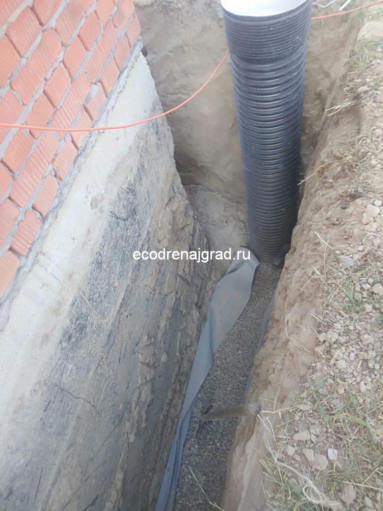 Drainage autour de la maison : que se passe-t-il et comment l'aménager sans l'aide de professionnels ?