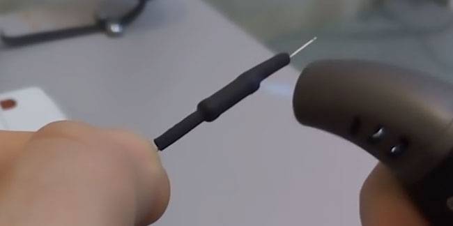 Le voyant clignote lorsque l'interrupteur est éteint : causes et remèdes