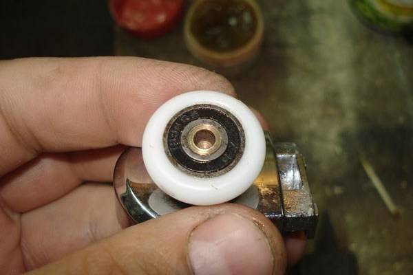 Réparation de cabine de douche : comment réparer de vos propres mains les pannes courantes de cabine de douche