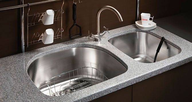 Comment choisir un robinet de cuisine : ce qu'il faut rechercher avant d'acheter + évaluation du fabricant