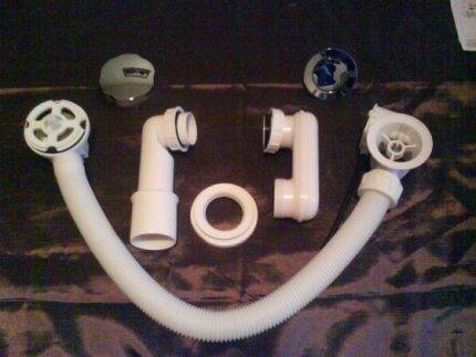 Le choix de la conception du siphon (drain) pour la cabine de douche et son raccordement