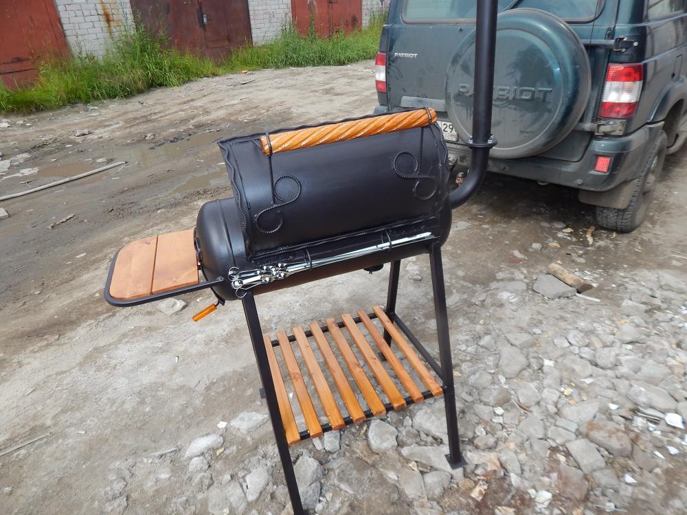 Brasier d'une bouteille de gaz: photo et comment le faire soi-même