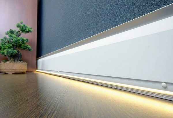 Chauffage par plinthes électriques et à eau