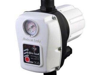 Capteur de pression d'eau dans le système d'alimentation en eau: les spécificités de l'utilisation et du réglage de l'appareil