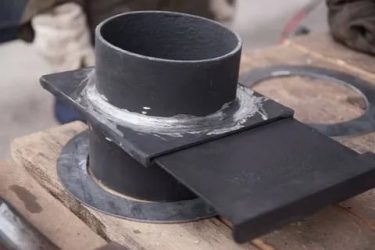 Pourquoi avons-nous besoin d'une vanne de cheminée - qu'est-ce qu'une porte, types, règles d'installation