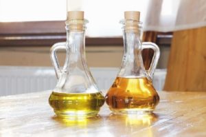 Comment les noix peuvent aider à réparer les rayures sur les meubles