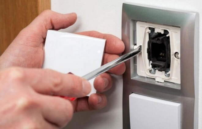 Commutateur par lots: qu'est-ce que c'est et à quoi ça sert + schéma de connexion