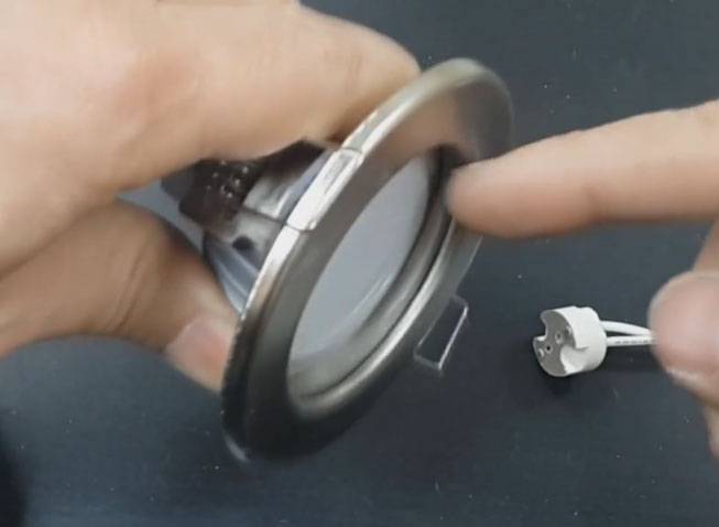 Ampoules pour spots : types, caractéristiques, nuances de choix + meilleures marques