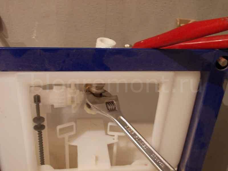 Installation de toilettes suspendues: nous analysons les nuances de la technologie d'installation