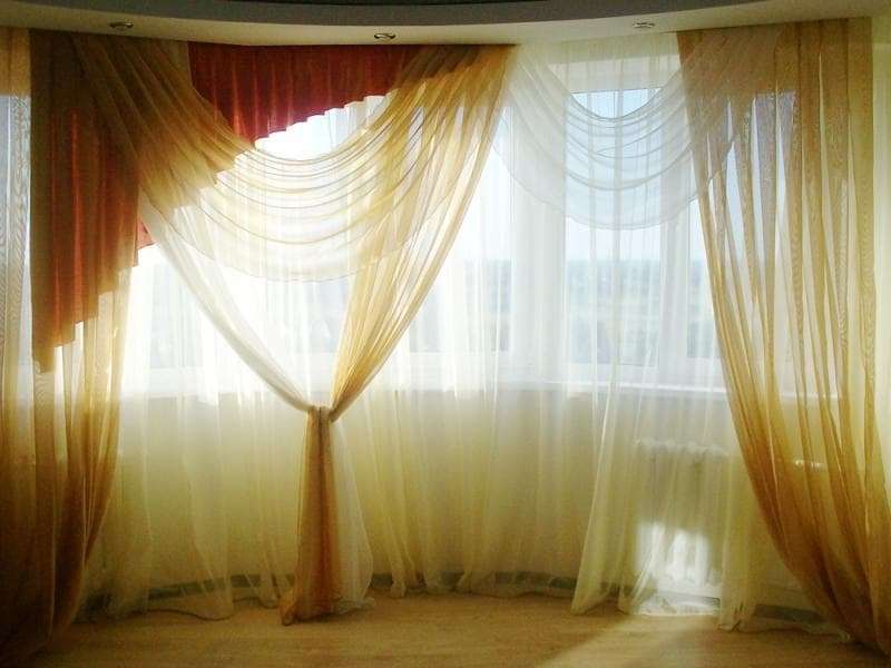 Comment accrocher des fenêtres avec du tulle sans corniches