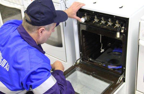 Connecter une cuisinière à gaz de vos propres mains: comment installer une cuisinière à gaz dans un appartement étape par étape