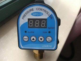 Installation et réglage d'un pressostat d'eau pour une pompe: technologie de travail et erreurs de base