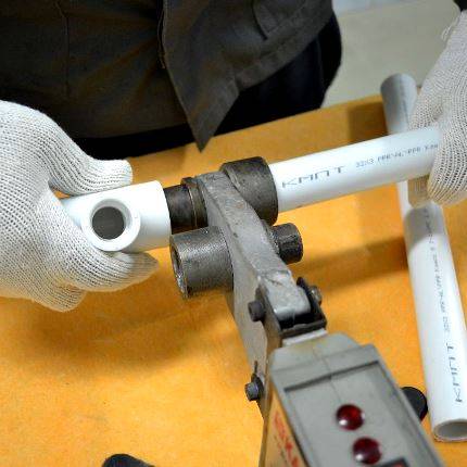 Souder des tuyaux en polypropylène - quelques conseils de bricolage simples