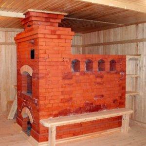 Poêles russes à faire soi-même avec un banc de poêle: guides de construction avec schémas et commandes
