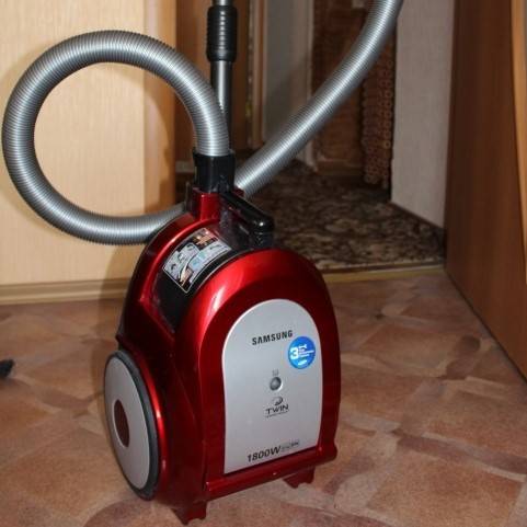 Présentation de l'aspirateur Bosch Athlet : plus puissant, plus résistant et plus mobile