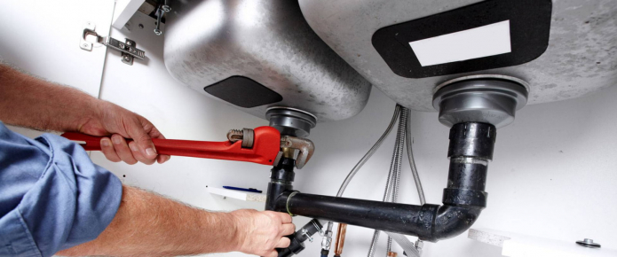 Pourquoi il y a une odeur d'égout dans la salle de bain et comment l'éliminer