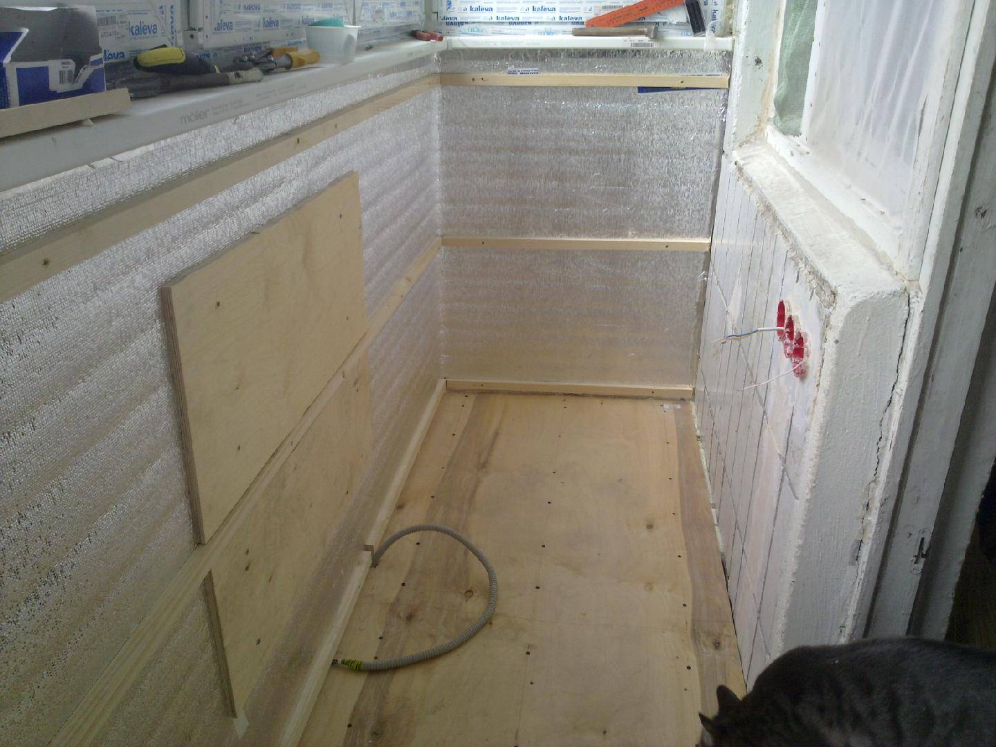 Isolation de loggia à faire soi-même: instruction photo étape par étape