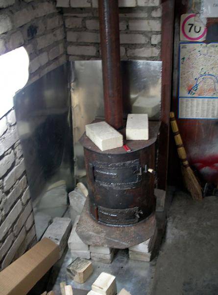 Poêle à ventre à faire soi-même : un guide de montage détaillé