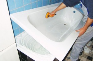 Insert acrylique (liner) dans la salle de bain: une description de la technologie d'installation